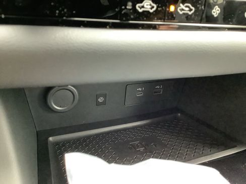 New 2025 Nissan Pathfinder Platinum w/ Cargo Package image 27