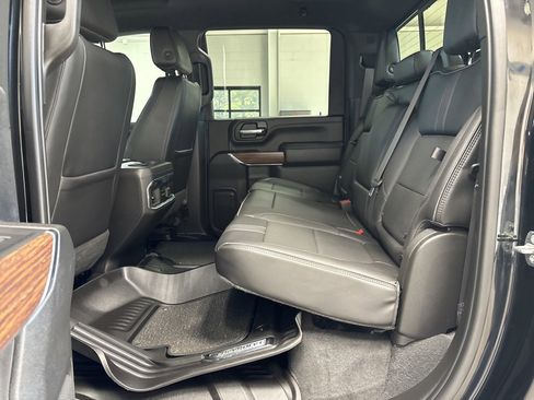 Used 2022 Chevrolet Silverado 3500 High Country image 21