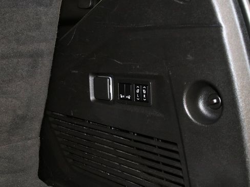 Used 2022 Chevrolet Tahoe RST w/ Sport Performance Package image 30