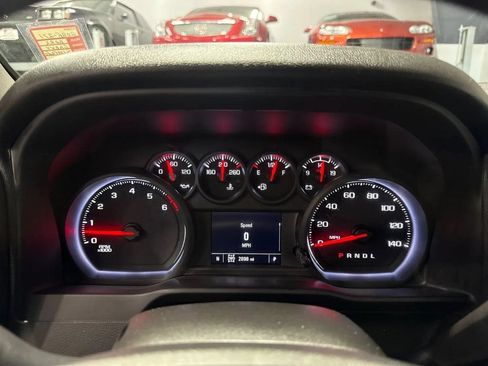 Used 2022 Chevrolet Silverado 2500 Custom w/ Custom Value Package AWD/4WD image 11