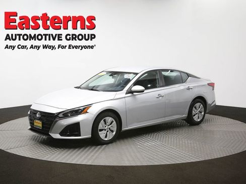 Used 2023 Nissan Altima 2.5 S image 56