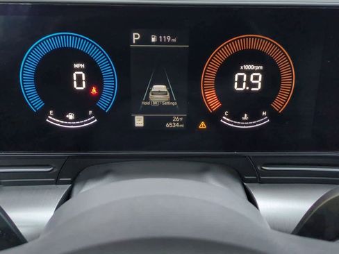 Used 2025 Hyundai Kona SEL image 30