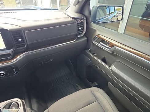 Certified 2024 GMC Sierra 1500 Elevation w/ LPO, Elevation Black Package image 14