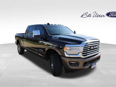 Used 2024 RAM 2500 Limited w/ Towing Technology Group image 3