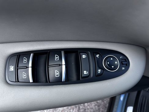 Certified 2024 INFINITI QX50 Luxe image 29