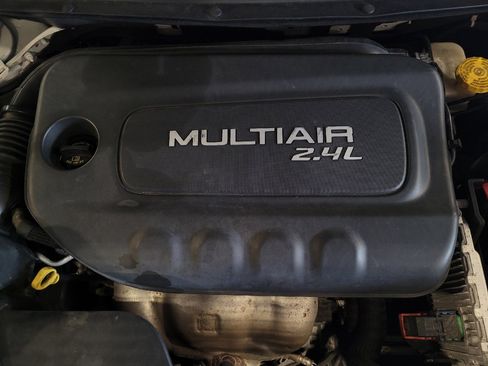 Used 2015 Jeep Cherokee Sport AWD/4WD image 30