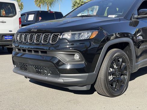 New 2026 Jeep Compass Latitude image 10