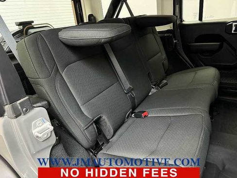 Used 2022 Jeep Wrangler Unlimited Sport image 20