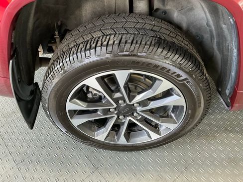 Used 2022 Jeep Grand Cherokee L Overland w/ Advanced Protech Group III AWD/4WD image 97