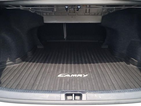 Used 2016 Toyota Camry SE FWD image 24
