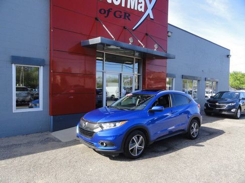 Used 2021 Honda HR-V EX image 1