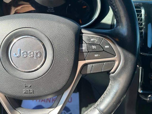Certified 2019 Jeep Grand Cherokee Limited w/ Luxury Group II AWD/4WD image 32