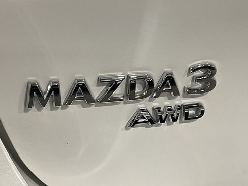 Used 2025 MAZDA MAZDA3 Hatchback w/Premium Plus Pkg AWD/4WD image 7
