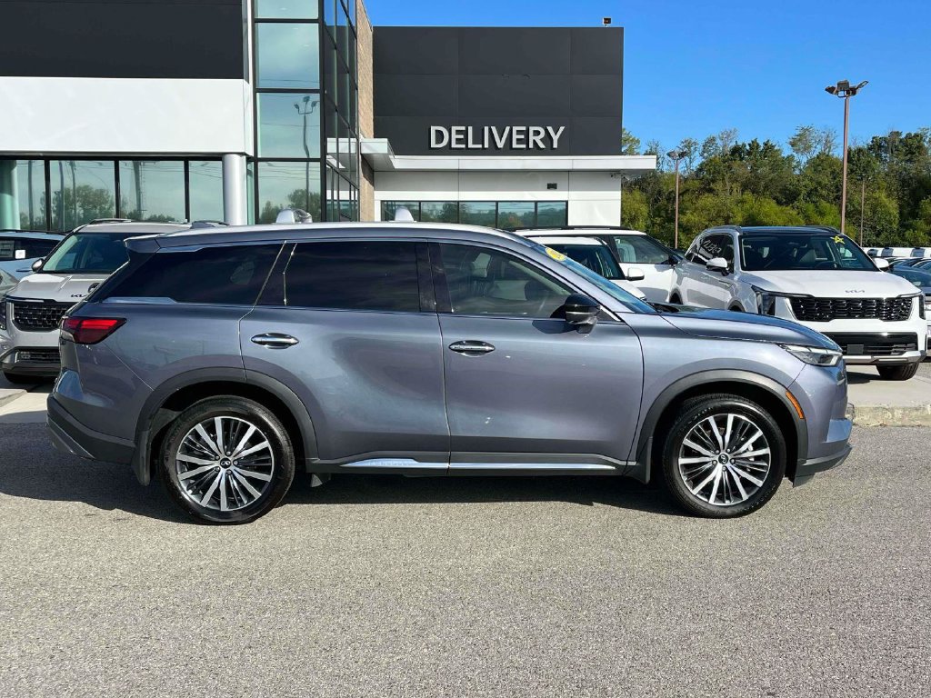 Used 2023 INFINITI QX60 Sensory w/ Vision Package AWD/4WD image 29