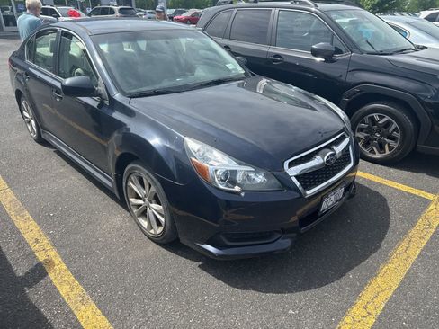 Used 2013 Subaru Legacy 2.5i Premium AWD/4WD image 1