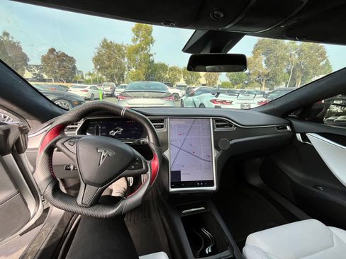 Used 2018 Tesla Model S 75D image 8