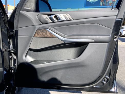 Used 2026 BMW X7 xDrive40i w/ M Sport Package image 21