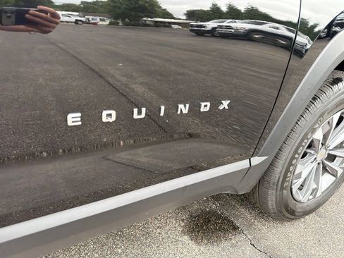 Used 2026 Chevrolet Equinox LT w/ Convenience Package II FWD image 31