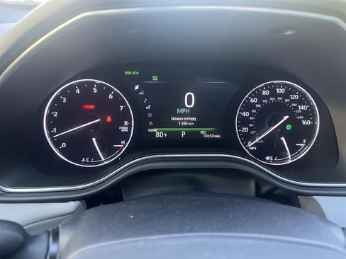 Used 2019 Toyota Avalon Limited FWD image 18