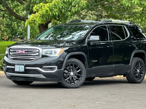 Used 2018 GMC Acadia SLT AWD/4WD image 1