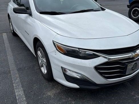Used 2019 Chevrolet Malibu LS FWD image 1