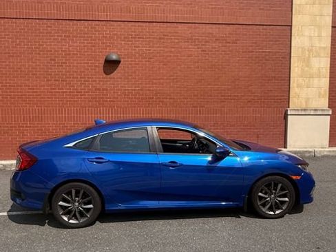 Used 2020 Honda Civic EX image 2
