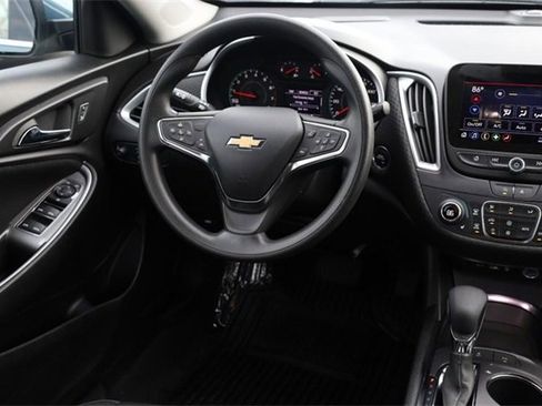 Used 2024 Chevrolet Malibu LT image 21