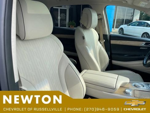 Used 2021 Genesis GV80 2.5T w/ Advanced Package 02 AWD/4WD image 24