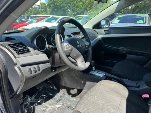 Used 2011 Mitsubishi Lancer ES FWD image 7