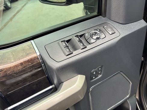 Used 2022 Ford F250 Lariat w/ Lariat Ultimate Package image 16