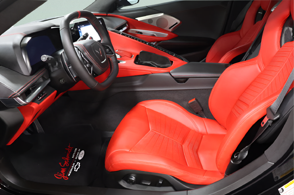 Used 2024 Chevrolet Corvette Stingray Premium Cpe w/ Z51 Performance Package RWD image 21