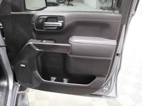 Certified 2022 Chevrolet Silverado 1500 LTZ w/ Technology Package image 26