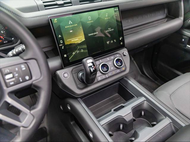 New 2026 Land Rover Defender 130 X-Dynamic SE AWD/4WD image 26