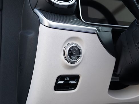 Used 2025 Mercedes-Benz CLE 450 4MATIC Cabriolet image 40