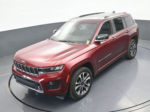 Used 2023 Jeep Grand Cherokee Overland w/ Luxury Tech Group IV image 51