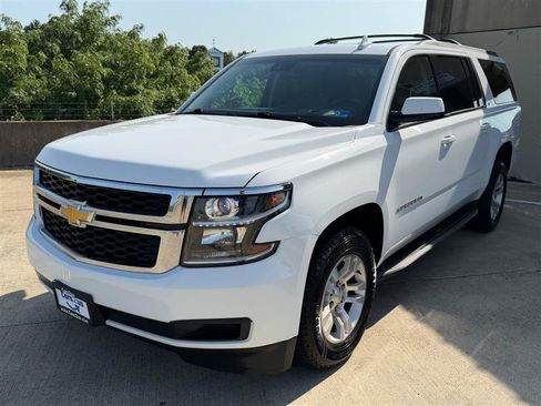 Used 2016 Chevrolet Suburban LT AWD/4WD image 13