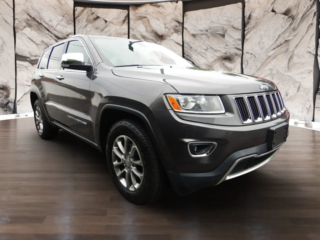 Used 2015 Jeep Grand Cherokee Limited AWD/4WD image 4