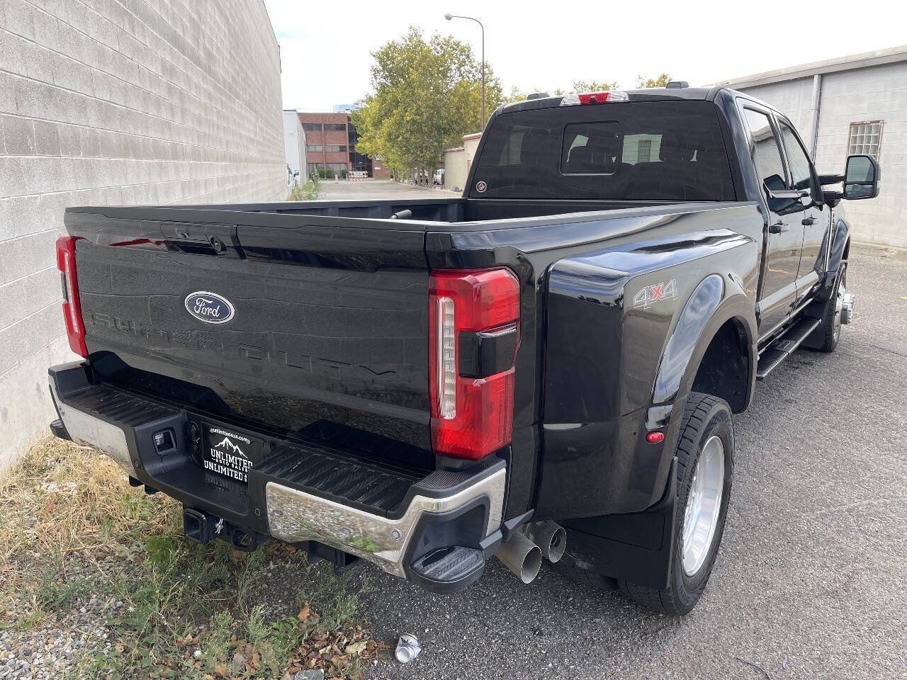 Used 2026 Ford F450 Lariat w/ Lariat Premium Package AWD/4WD image 4