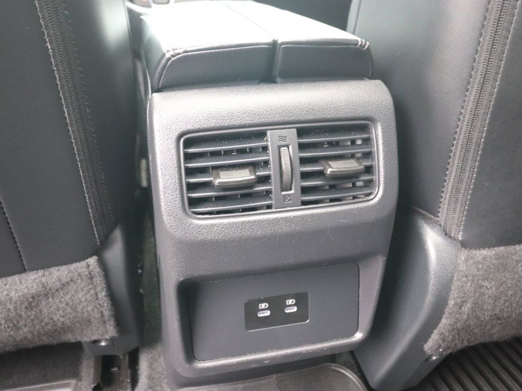 Used 2025 Nissan Rogue SV w/ SV Premium Package FWD image 13