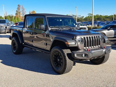 Used 2022 Jeep Gladiator Rubicon image 2