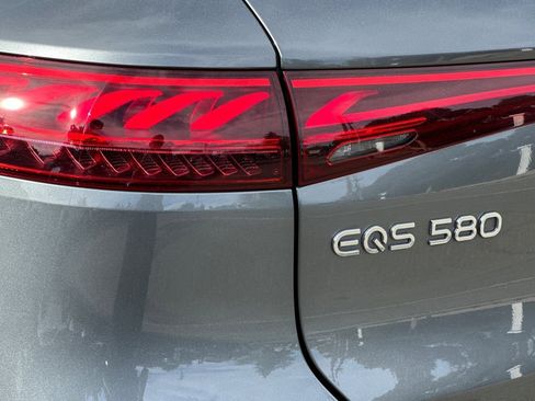 Certified 2023 Mercedes-Benz EQS 580 4MATIC SUV image 12