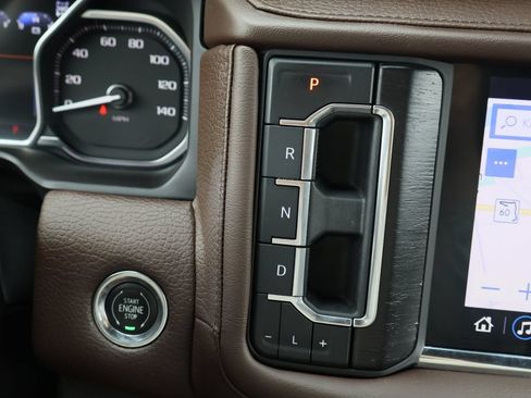Certified 2021 GMC Yukon Denali w/ Denali Ultimate Package AWD/4WD image 19