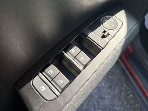 Certified 2023 Kia Soul LX FWD image 13