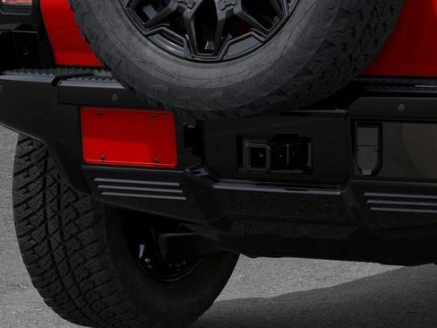 New 2026 GMC Hummer EV 2X AWD/4WD image 14