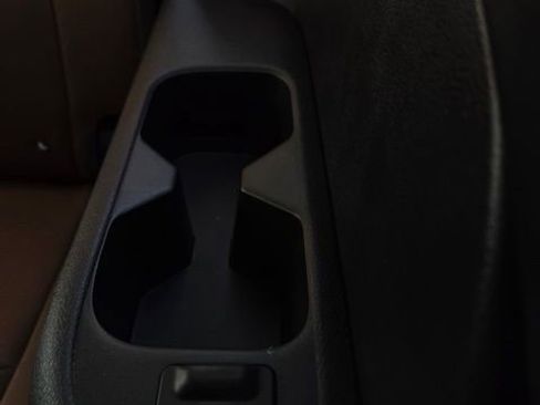 New 2025 Nissan Pathfinder Platinum w/ Black Appearance Package image 38