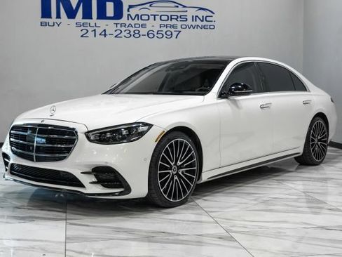 Used 2022 Mercedes-Benz S 580 4MATIC Sedan image 3