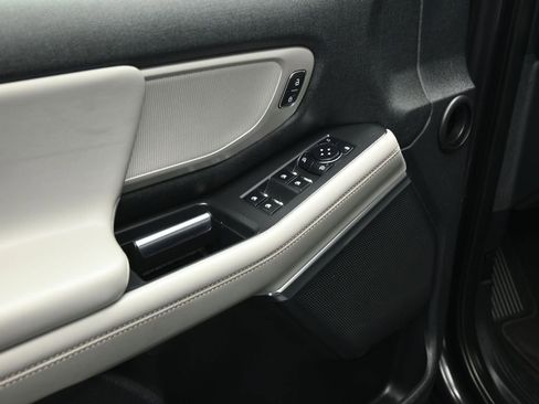 Certified 2025 Ford Expedition Active image 10