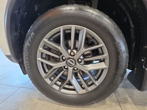 Used 2021 Nissan Rogue S FWD image 16