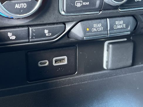 Used 2022 Chevrolet Tahoe LT image 33