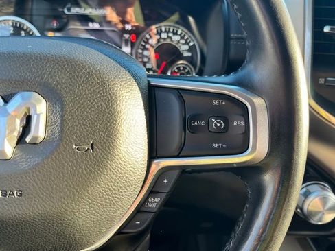 Used 2022 RAM 1500 Laramie AWD/4WD image 26